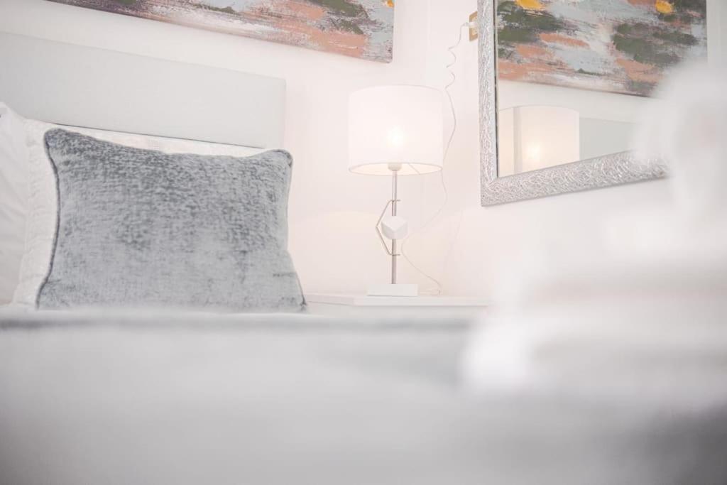 Milena'S Bedroom Nazare Ngoại thất bức ảnh